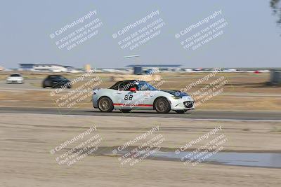 media/Sep-20-2025-Extreme Speed (Sat) [[1fcc23683c]]/Orange (Mid Intermediate)/Session 1 (Sunset)/